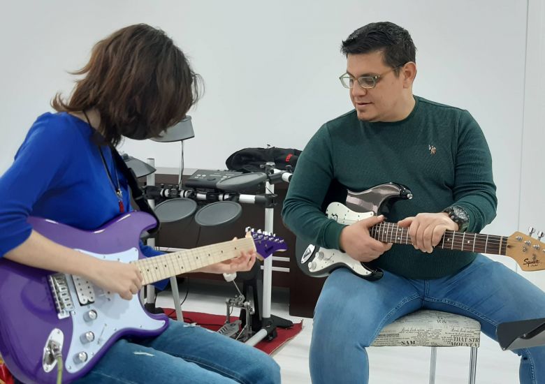 Elektro Gitar